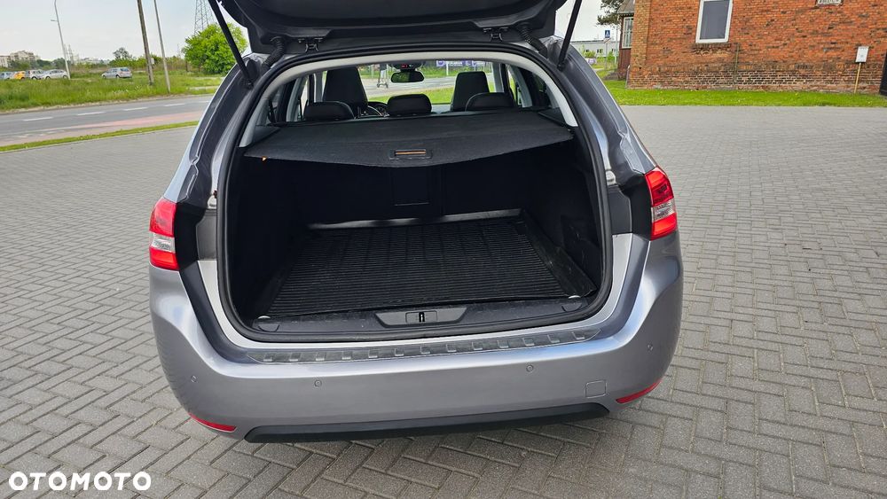 Peugeot 308 1.5 BlueHDi Allure Pack S&S EAT8 - 33
