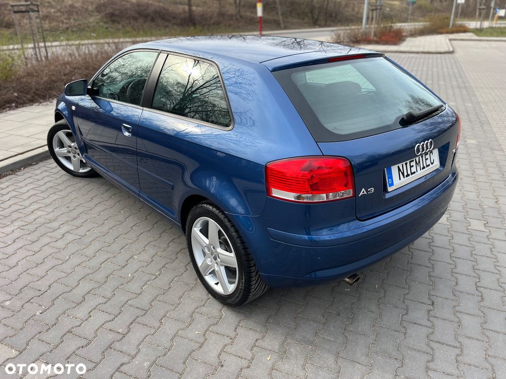 Audi A3 3-drzwiowe 1.6 Ambition - 15