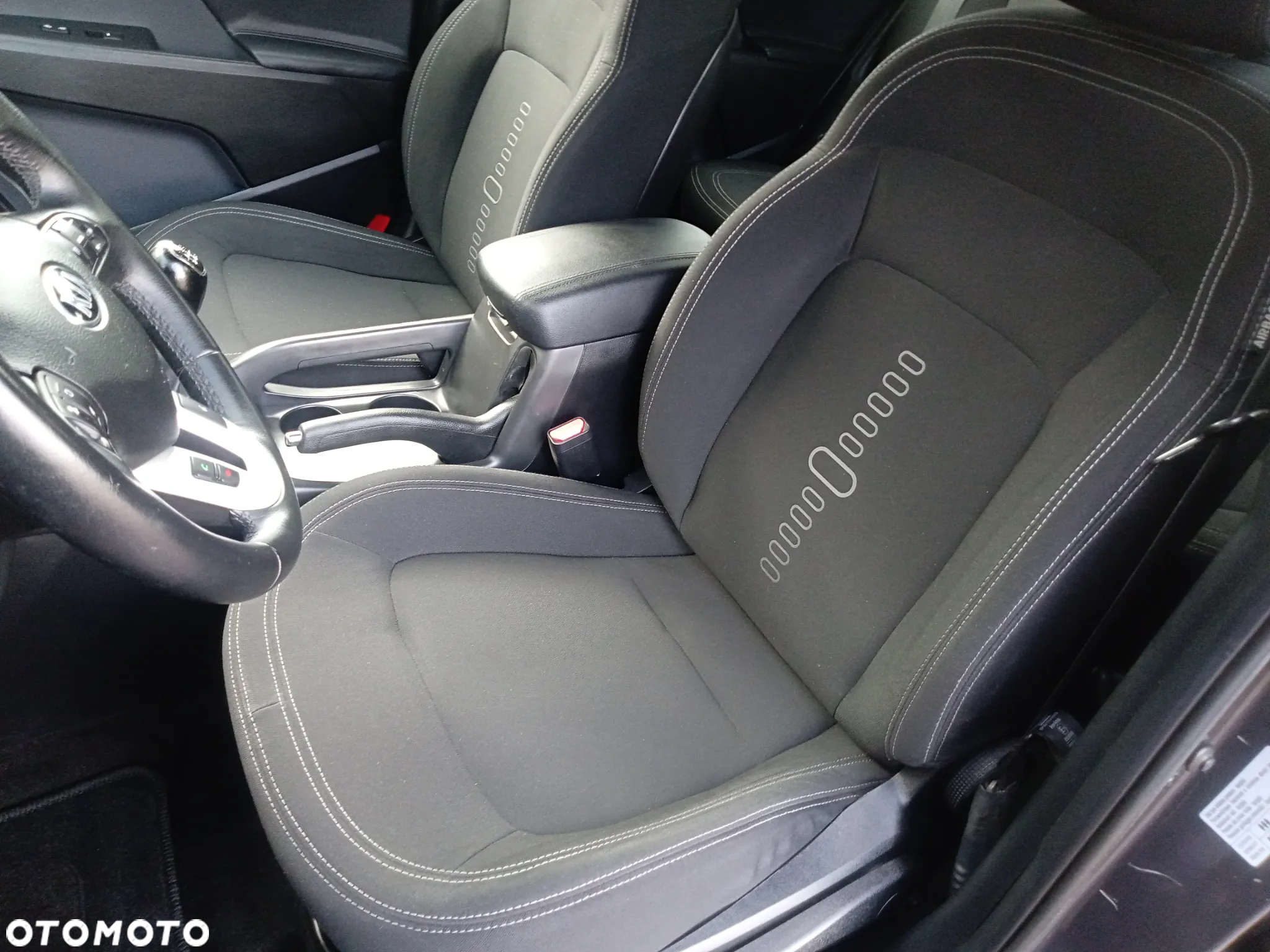 Kia Sportage 1.6 GDI 2WD Dream-Team Edition - 23