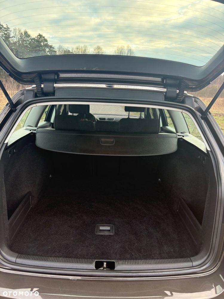 Volkswagen Passat 2.0 Blue TDI SCR Trendline - 22