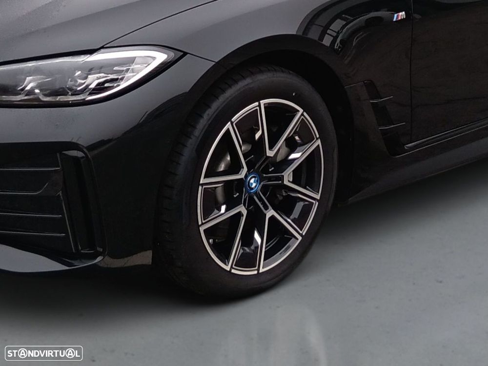 BMW i4 eDrive40 Edição Desportiva M - 4