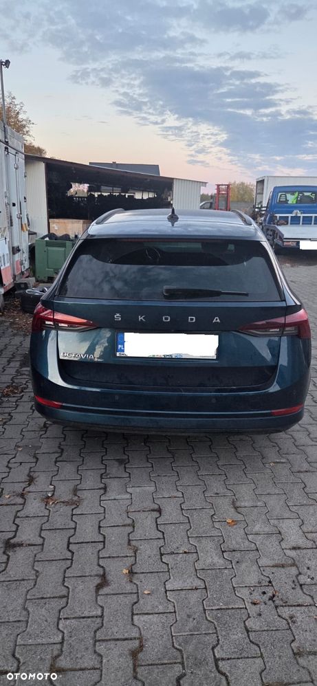 Skoda Octavia 2021 photo 3