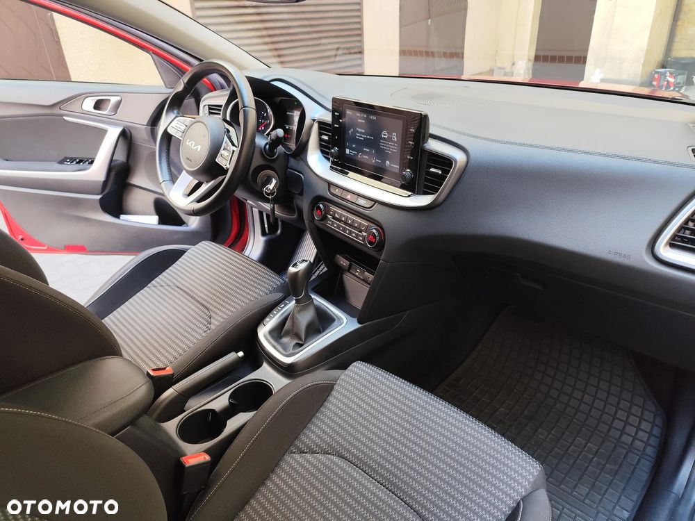 Kia XCeed 1.5 T-GDI M - 11