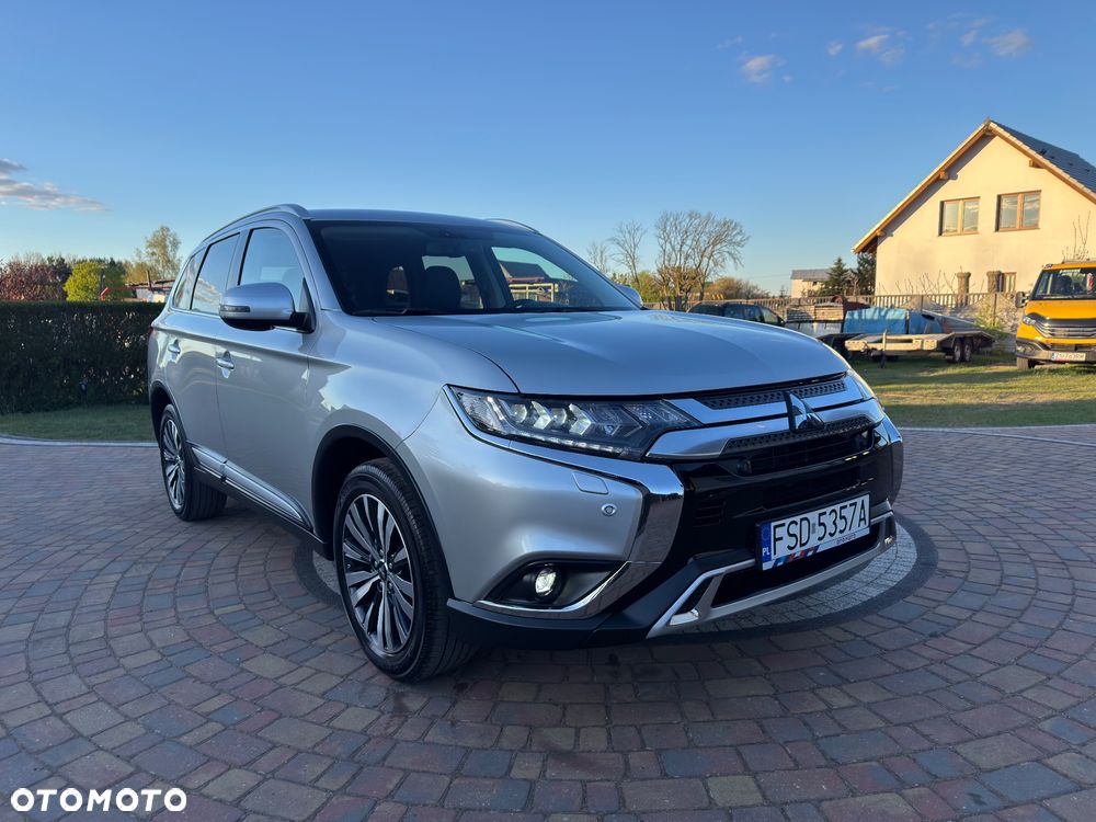 Mitsubishi Outlander - 17
