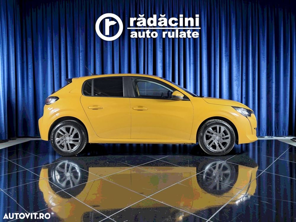 Peugeot 208 - 4