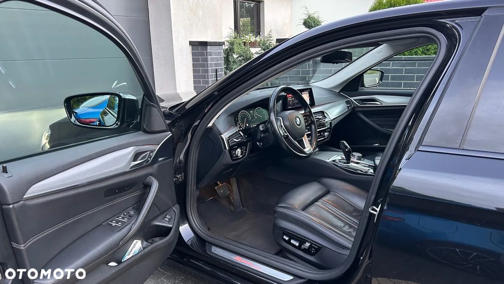 BMW Seria 5 530d xDrive - 16