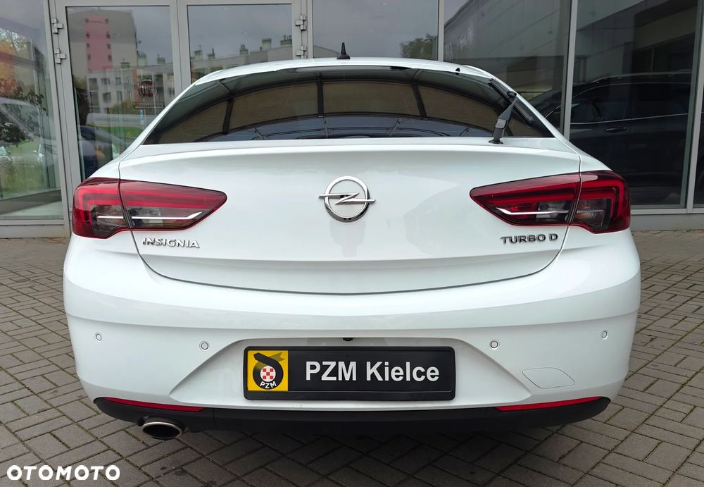 Opel Insignia - 18