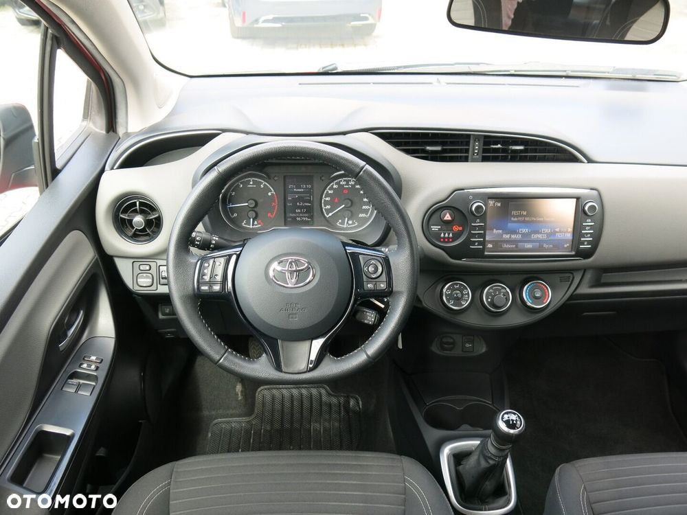 Toyota Yaris 1.5 Premium - 9