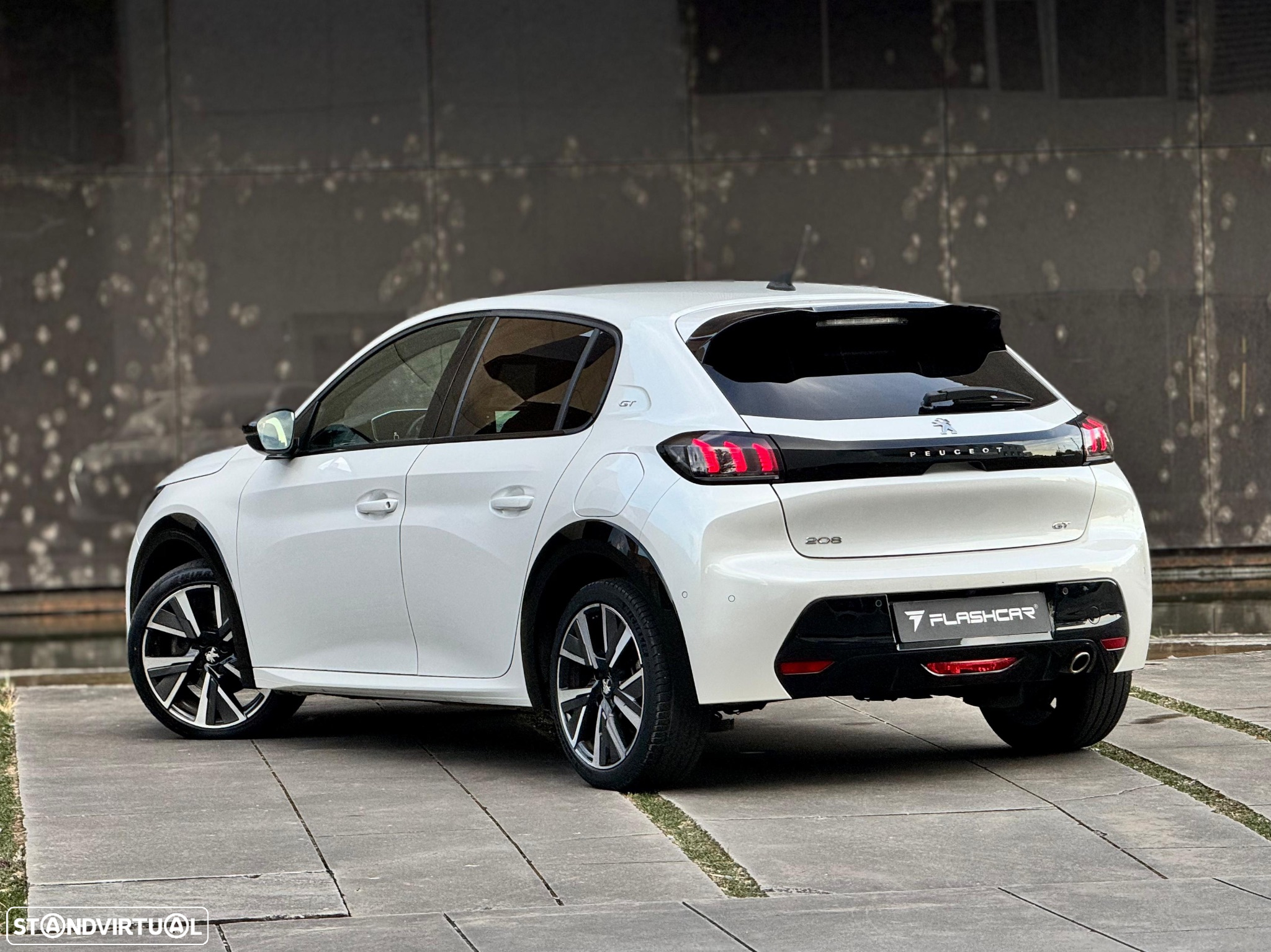 Peugeot 208 1.2 PureTech GT Line EAT8 - 15