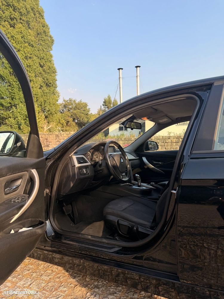 BMW 318 d Auto - 19