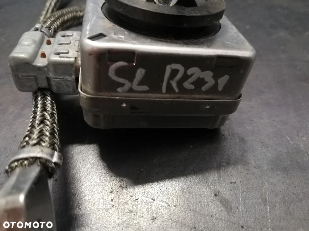 Mercedes W231 SL ŻARÓWKA ŻARNIK STARTER OSRAM XENARC D1S 35W 66144 - 2