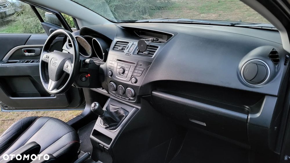 Mazda 5 - 18