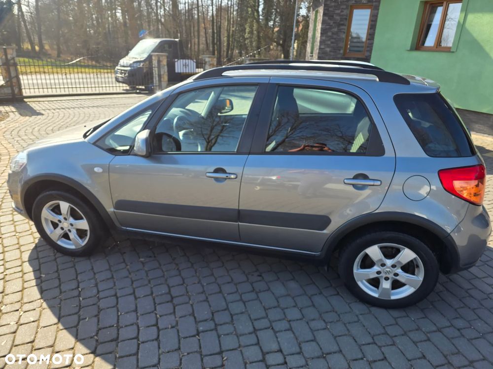 Suzuki SX4 1.6 VVT 4x4 Comfort - 3