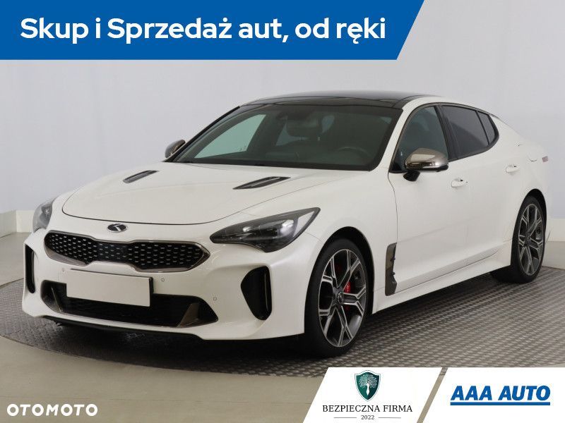 Kia Stinger - 3