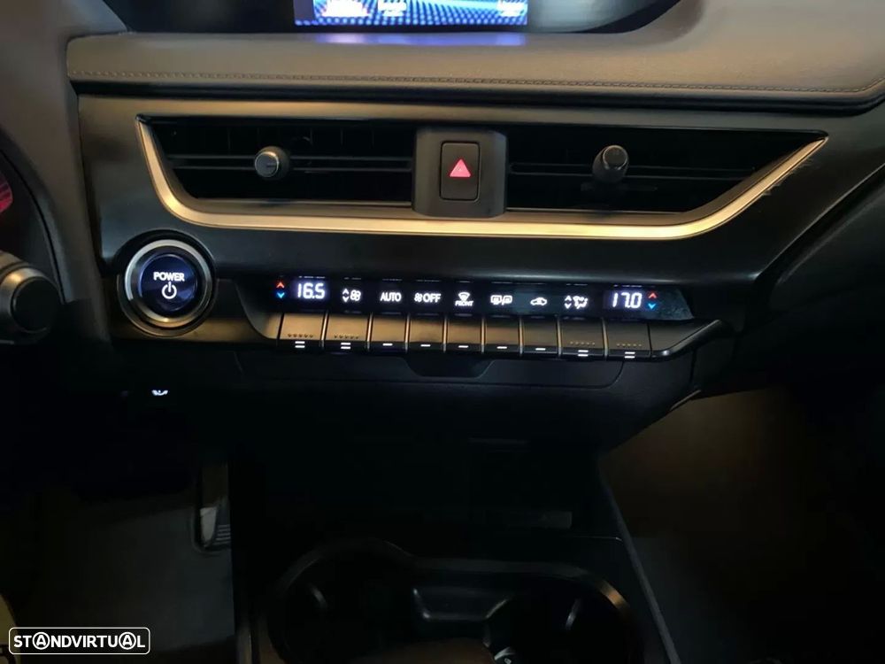 Lexus UX 250h Executive+ - 15