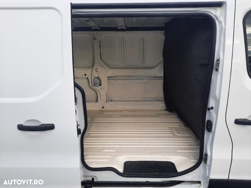 Renault Trafic - 21