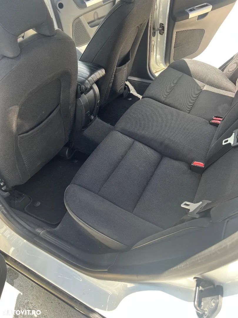 Volvo V50 - 6