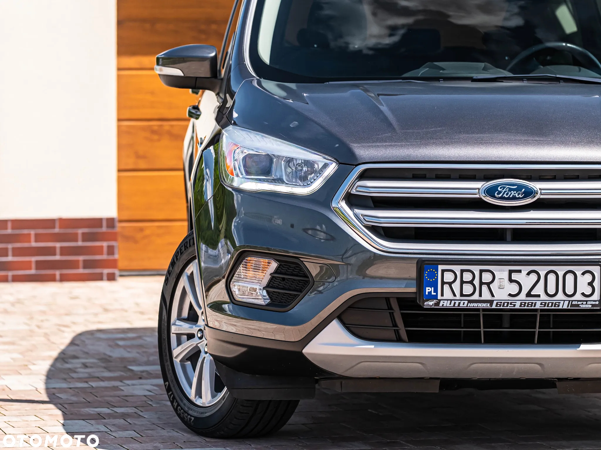 Ford Kuga 1.5 EcoBoost 2x4 SYNC - 13