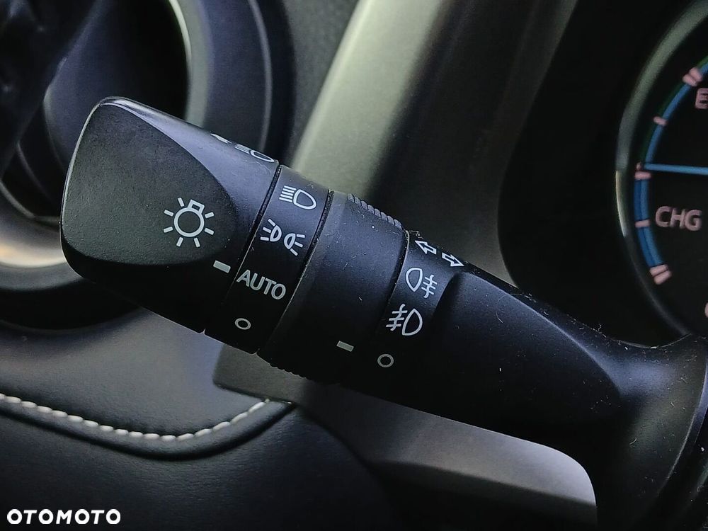 Toyota RAV4 Hybrid Premium 4x2 - 27