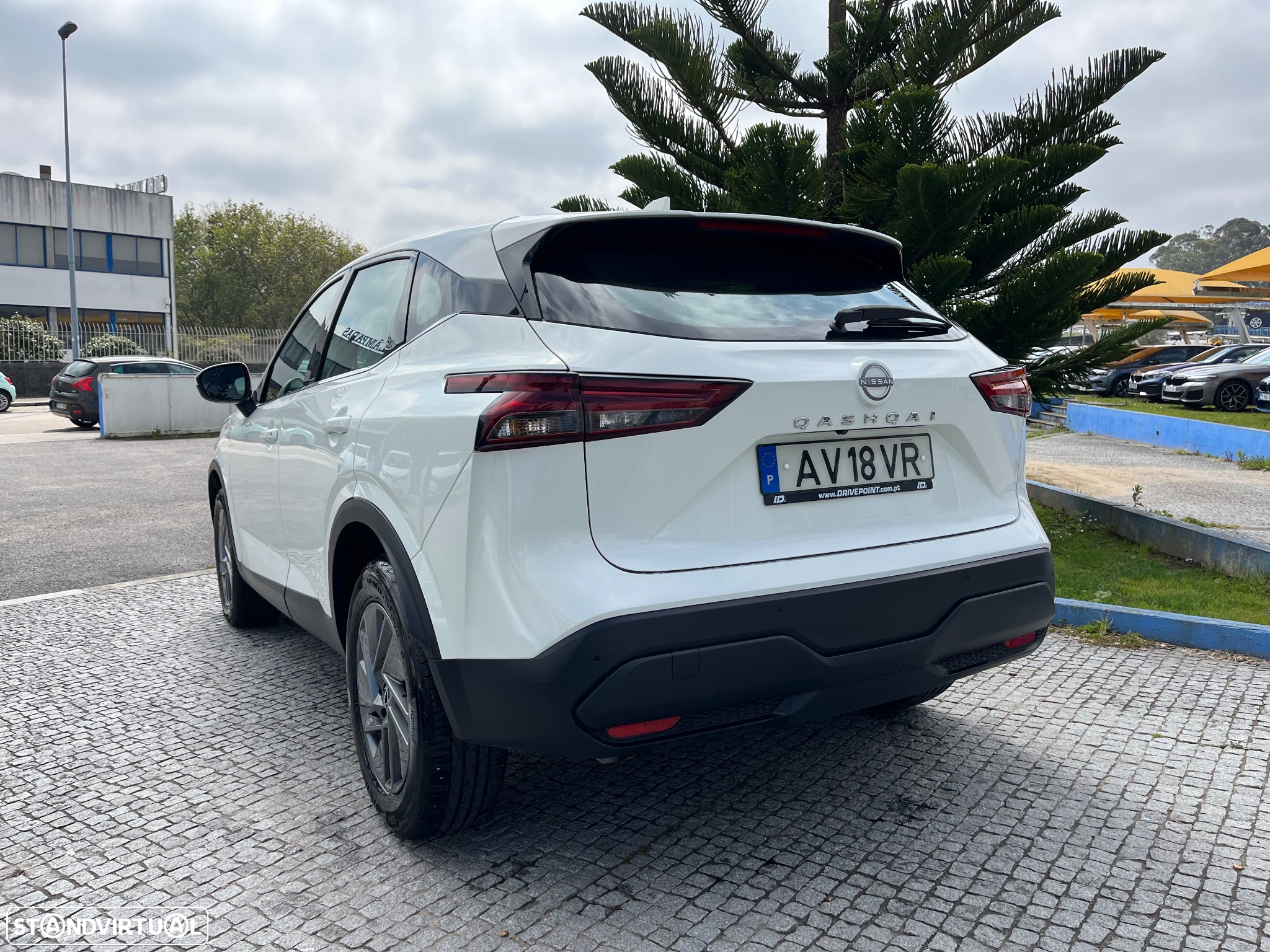 Nissan Qashqai 1.3 DIG-T N-Connecta LED - 11