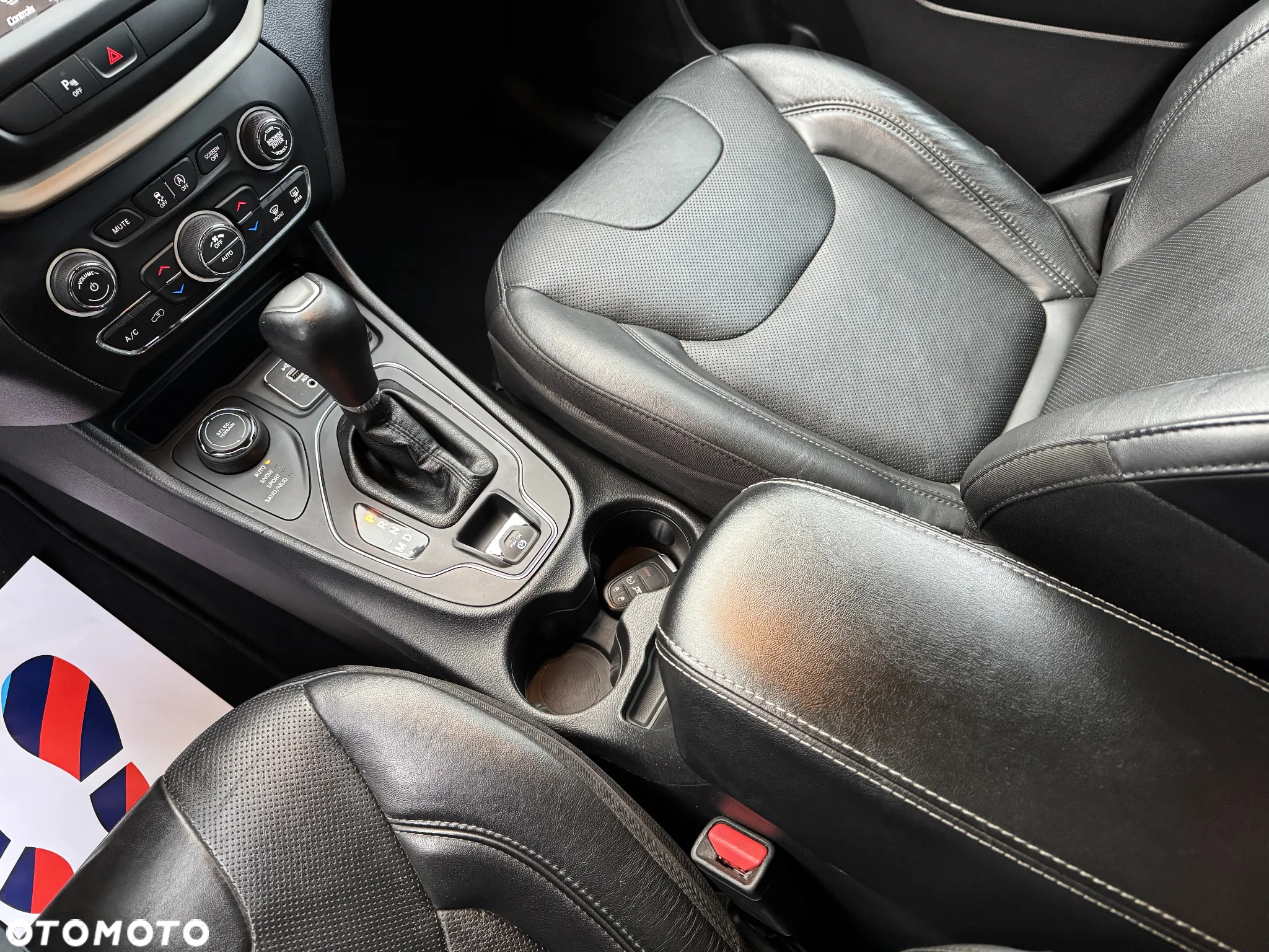 Jeep Cherokee 2.0 GME Active Drive I Night Eagle - 39