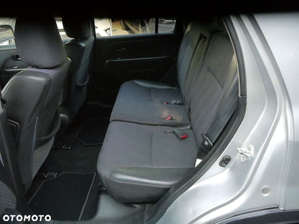 Honda CR-V 2.0i Executive - 32