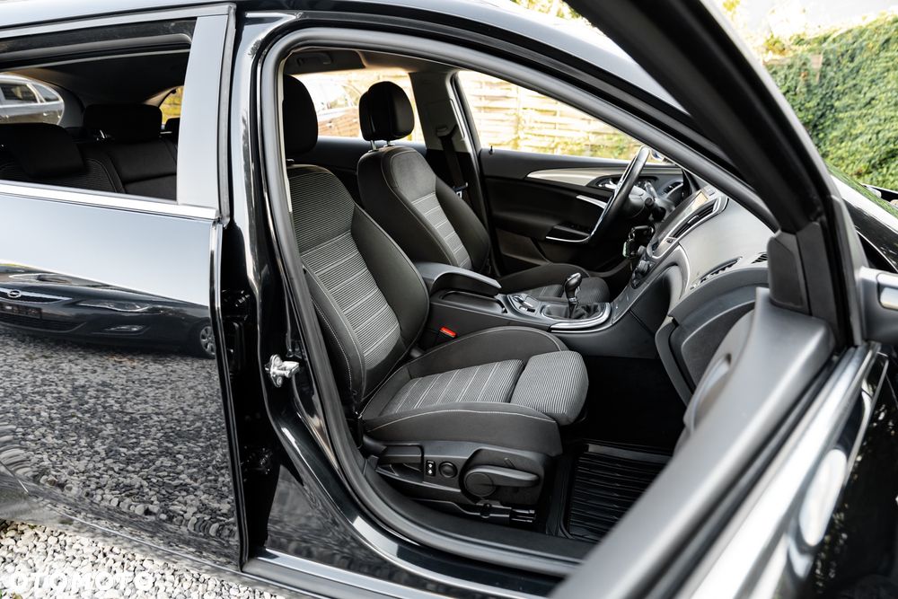 Opel Insignia 1.4 T Cosmo S&S - 26