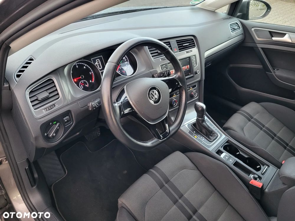 Volkswagen Golf 1.6 TDI BlueMotion Technology DSG Trendline - 10