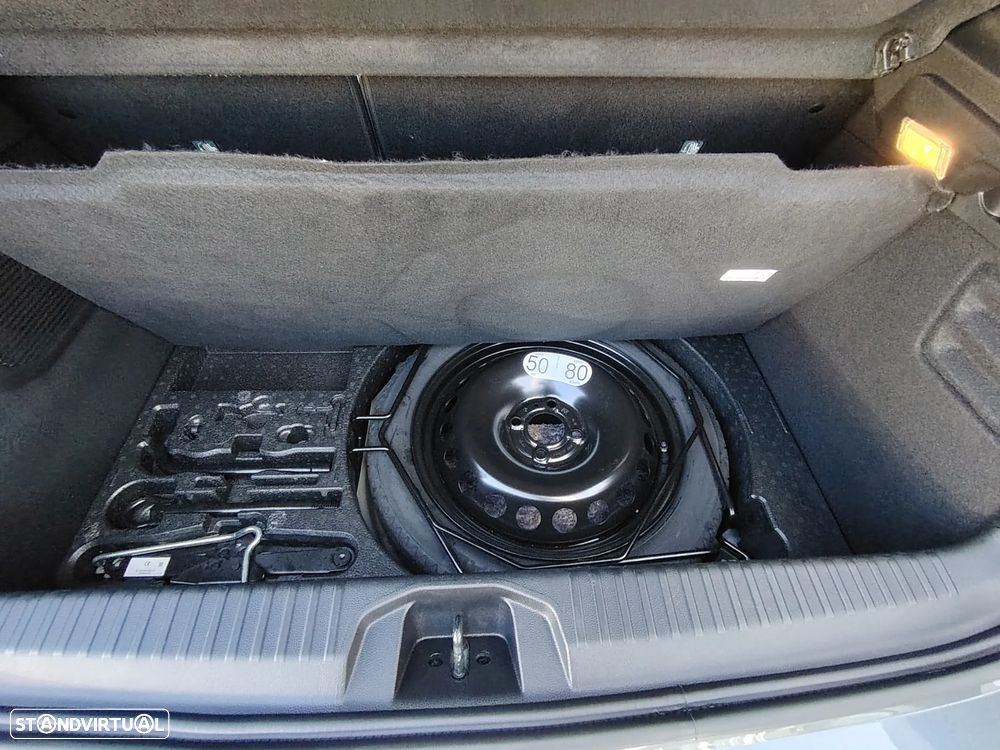 Renault Clio 1.6 E-Tech Initiale Paris - 46