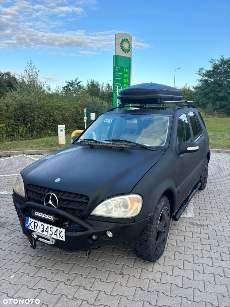 Mercedes-Benz ML 320 - 1