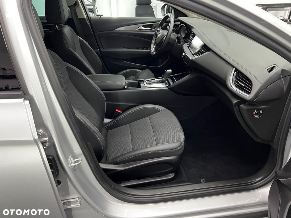 Opel Insignia - 28