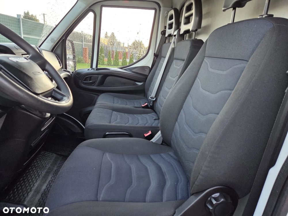 Iveco 35S14 KONTENER KLIMA TEMPOMAT WINDA DO JAZDY - 9