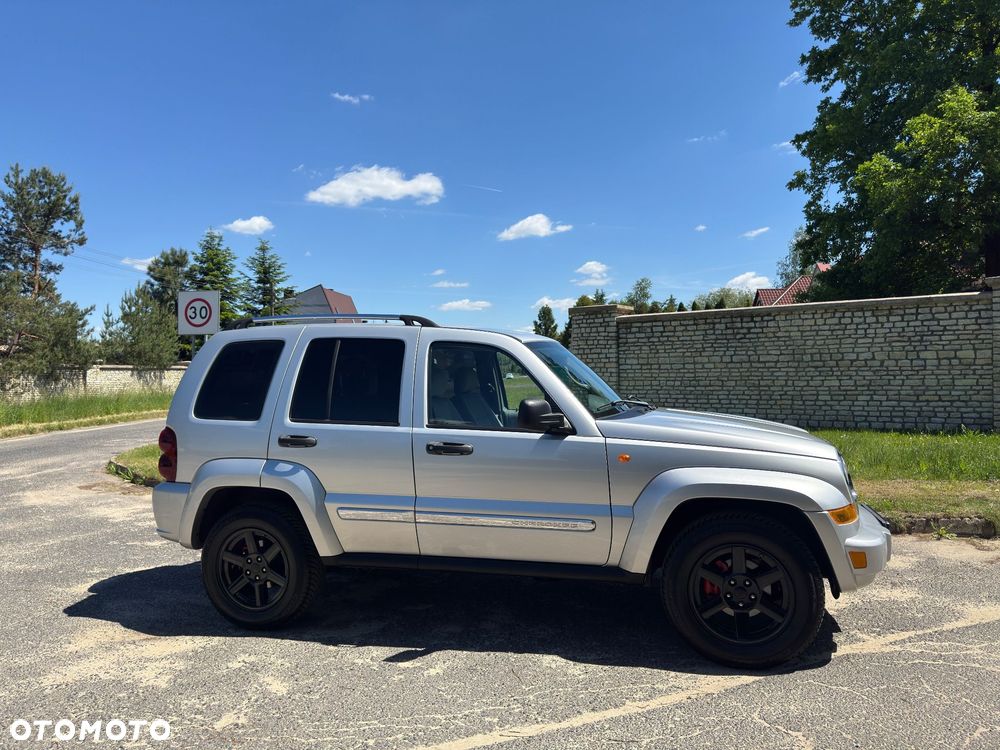 Jeep Cherokee 3.7 Limited - 24