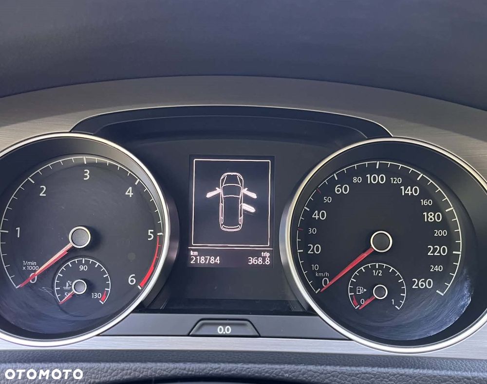 Volkswagen Golf 1.6 TDI BMT Comfortline - 8