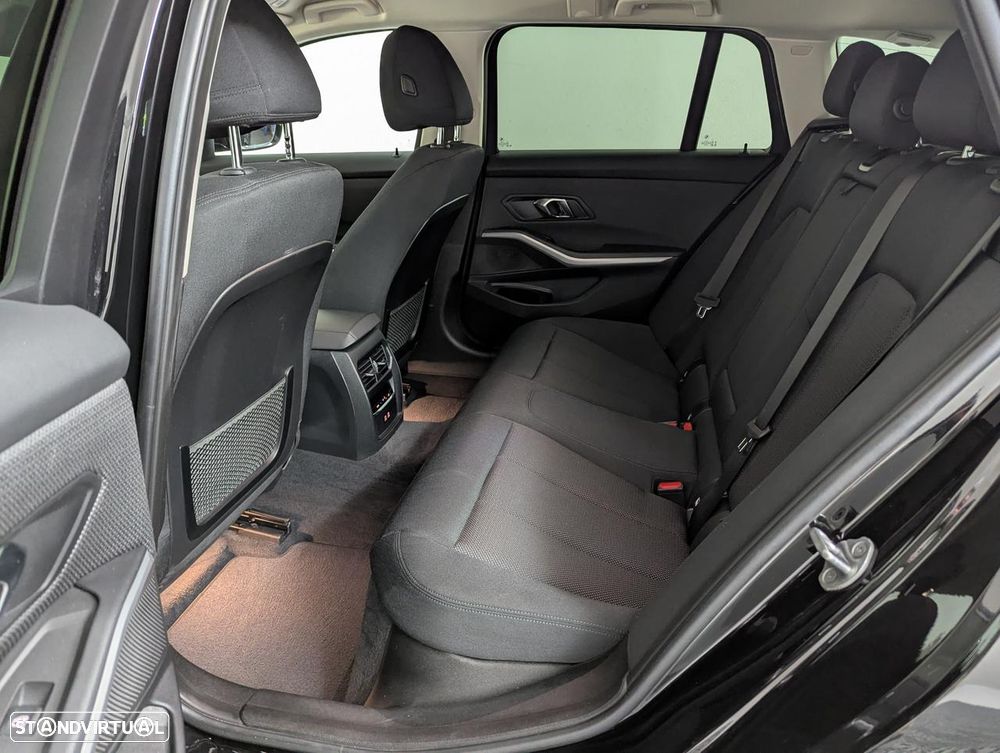 BMW 320 e Corporate Edition Auto - 28