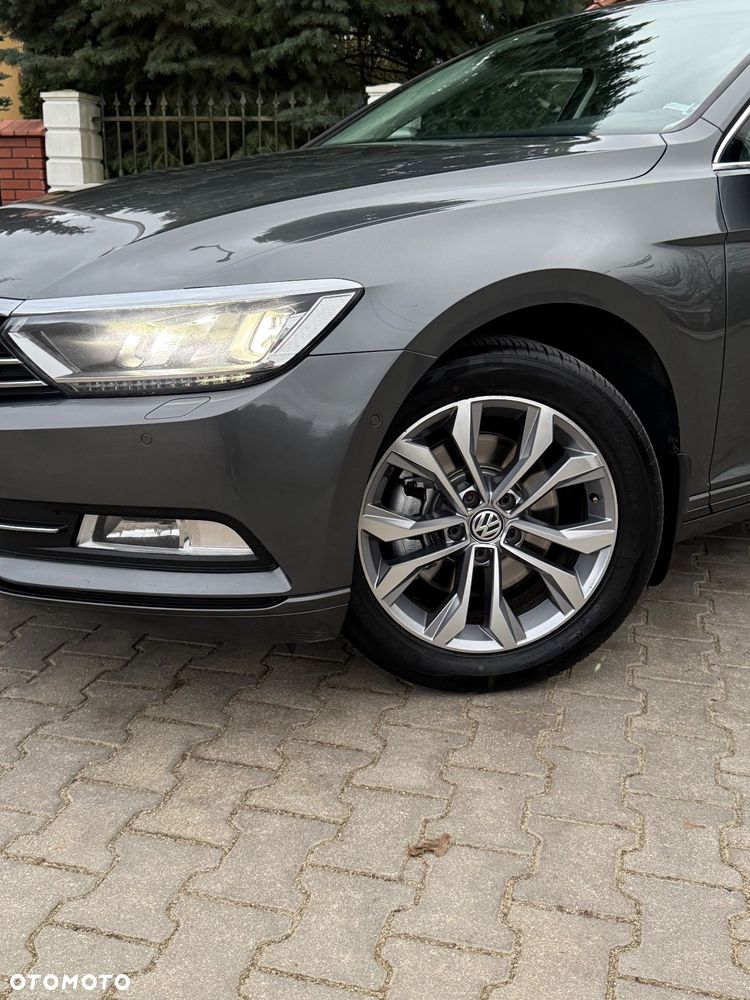Volkswagen Passat 2.0 TDI (BlueMotion Technology) Highline - 4