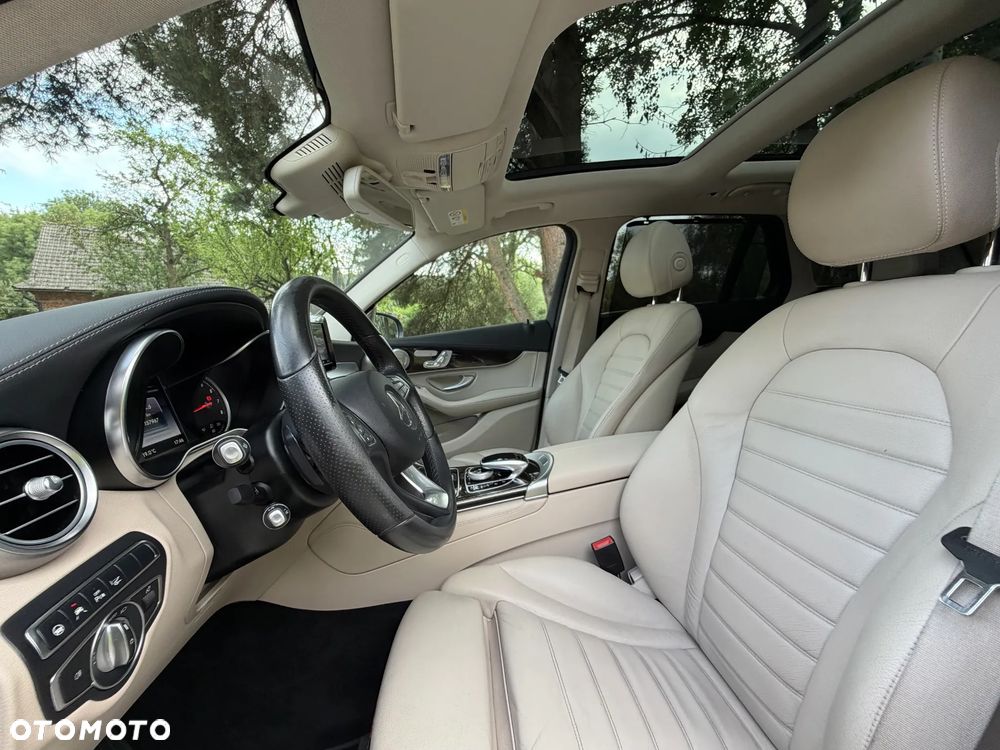 Mercedes-Benz GLC 250 4Matic 9G-TRONIC AMG Line - 16