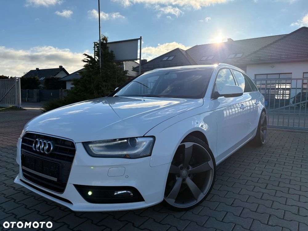 Audi A4 Avant 2.0 TDI DPF clean diesel multitronic Attraction - 1