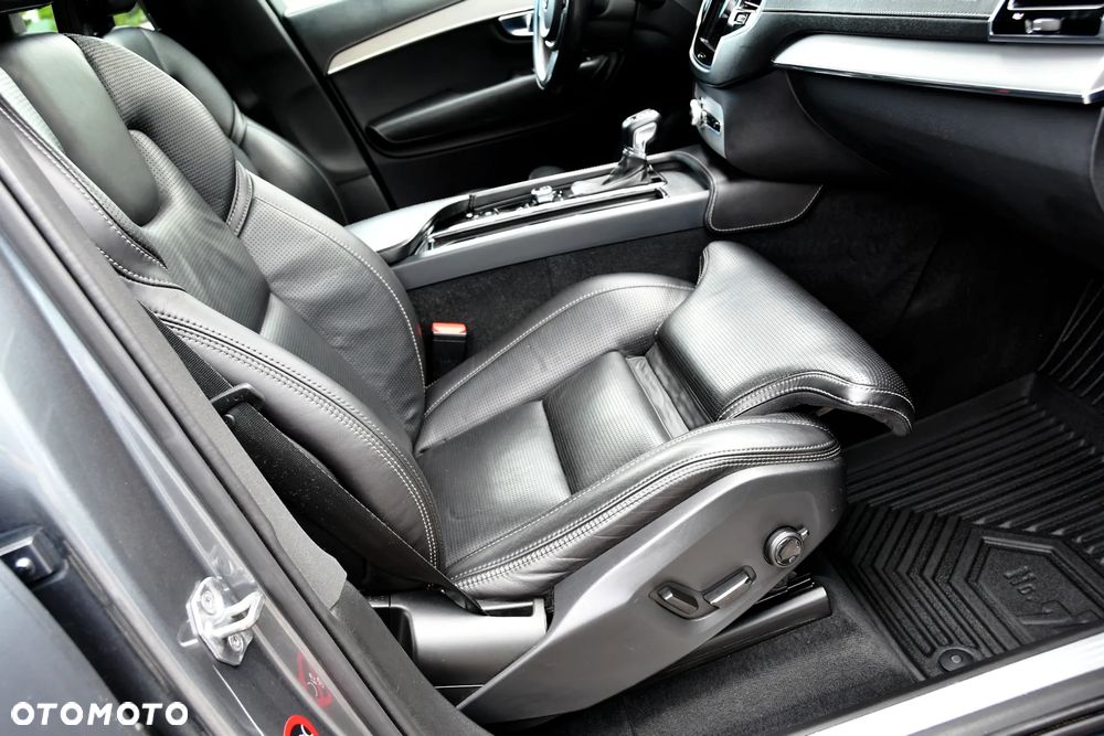 Volvo XC 90 D5 SCR AWD Inscription 7os - 12