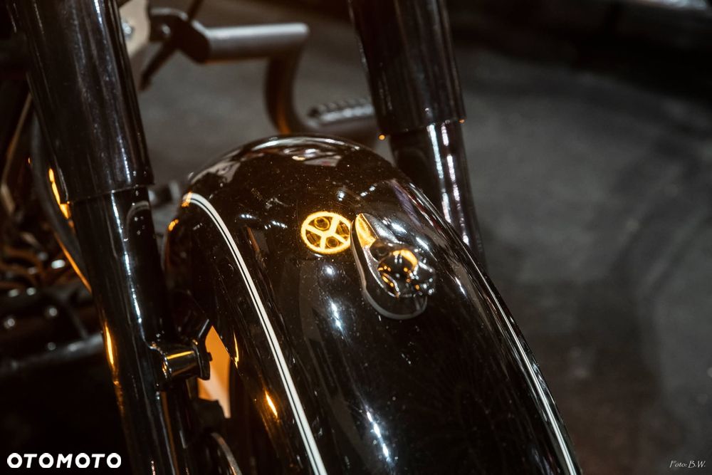 Yamaha Road Star - 6