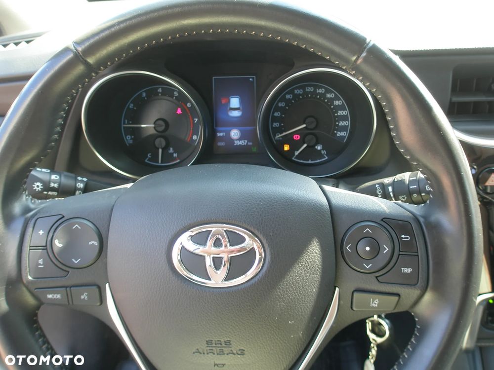 Toyota Auris 1.2 T Prestige - 18