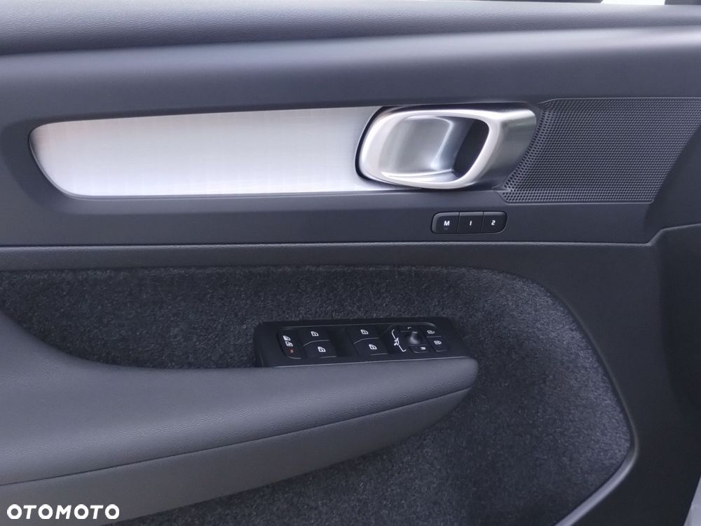 Volvo XC 40 - 19