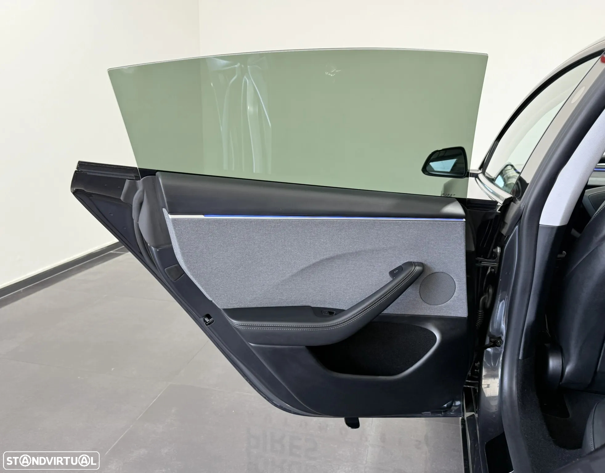 Tesla Model 3 Tração Traseira - 33