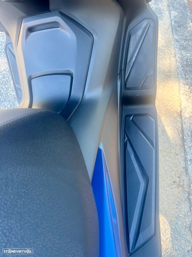 Honda Forza - 10