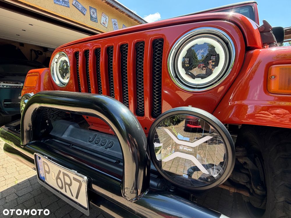 Jeep Wrangler - 16