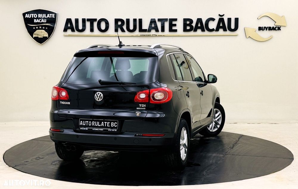 Volkswagen Tiguan - 6