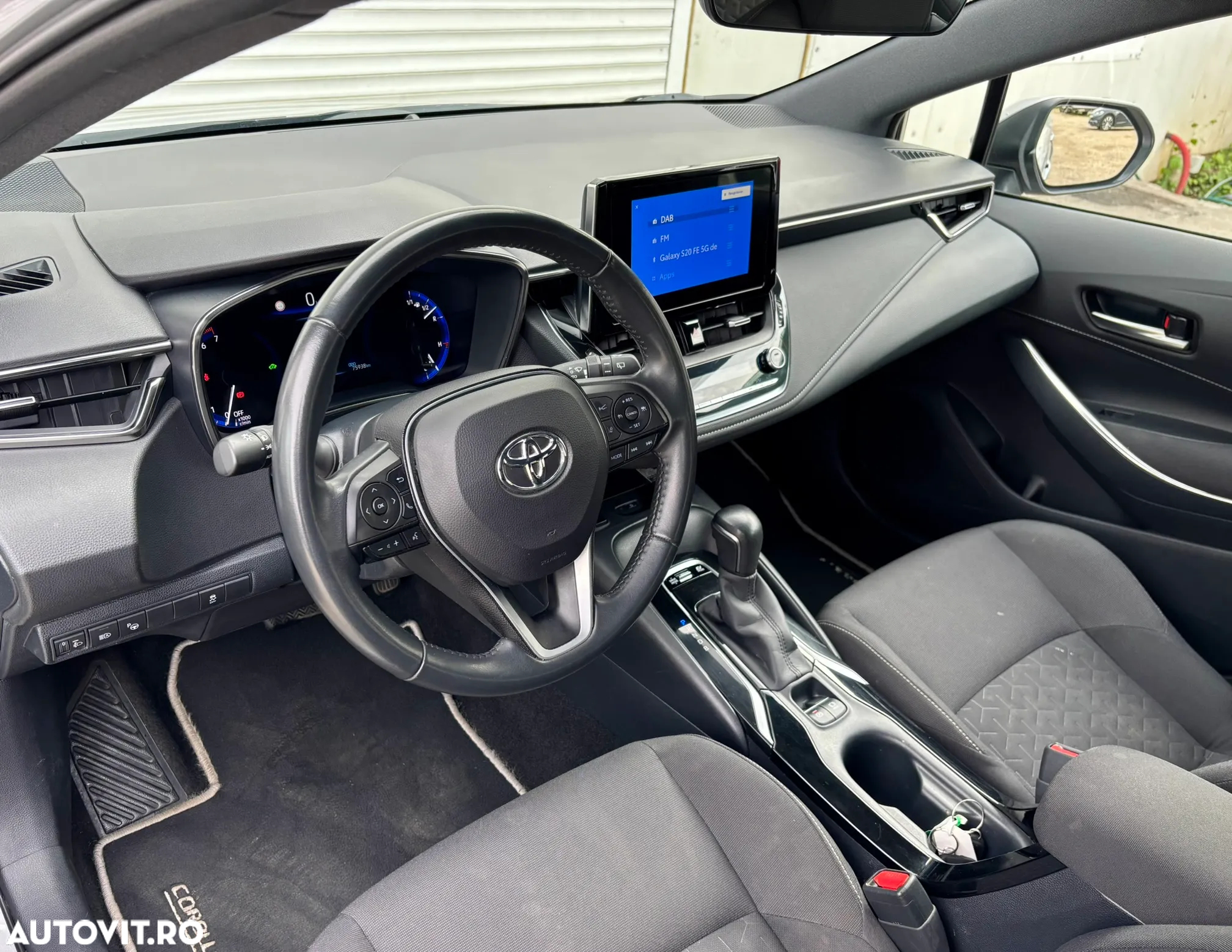 Toyota Corolla 1.8 HSD Dynamic - 18