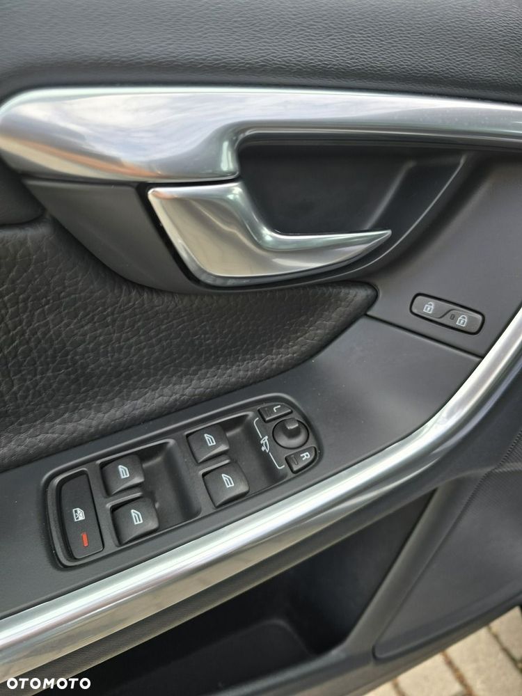 Volvo V60 - 33