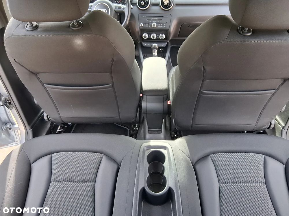 Audi A1 Sportback 1.2 TFSI S line edition m S line Sportpaket - 12