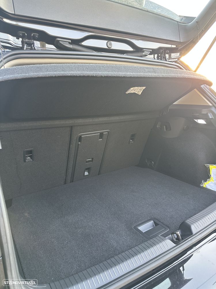 VW Golf 1.0 TSI Life - 10